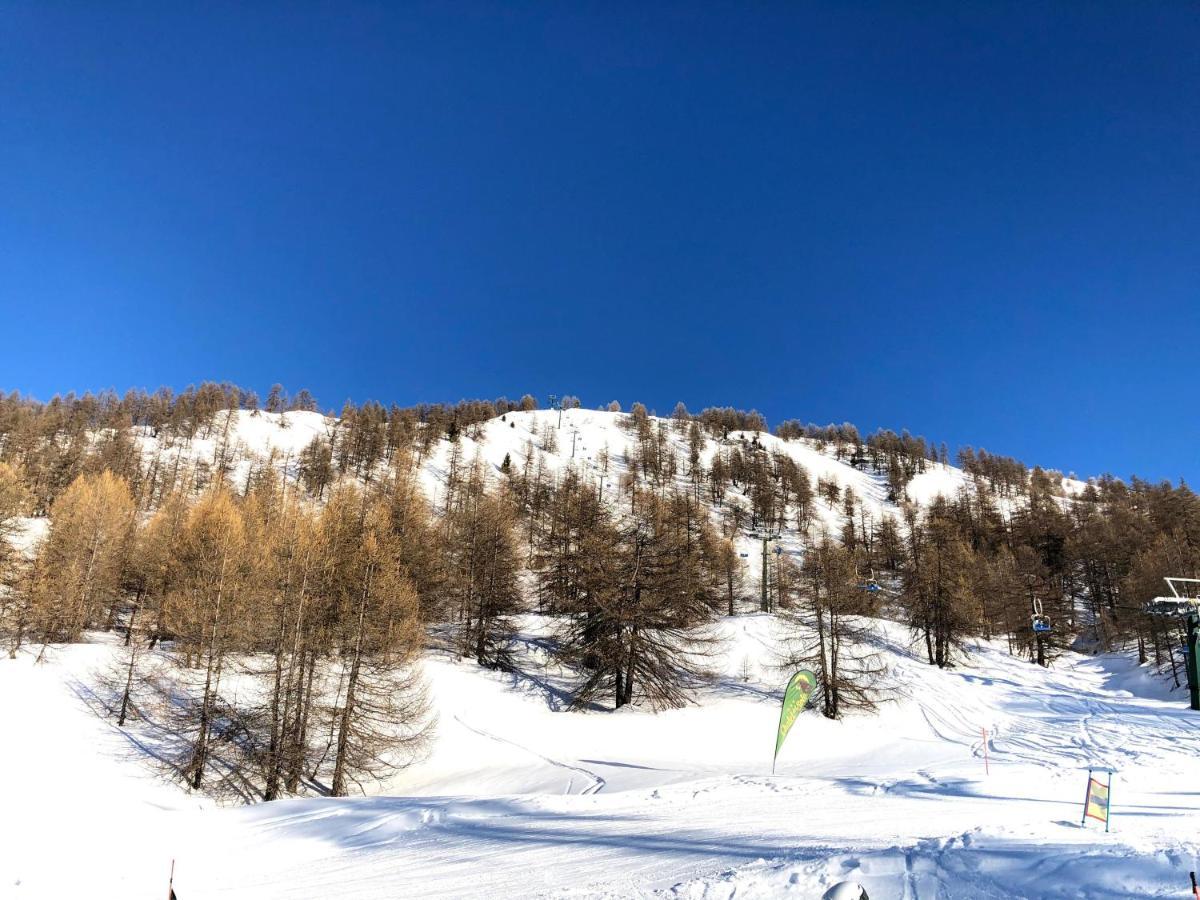 Clotes Modern Apartment, 50m From Slopes - Sleeps 6-8, 2 Bath - Sauzeholiday * Sauze D'Oulx