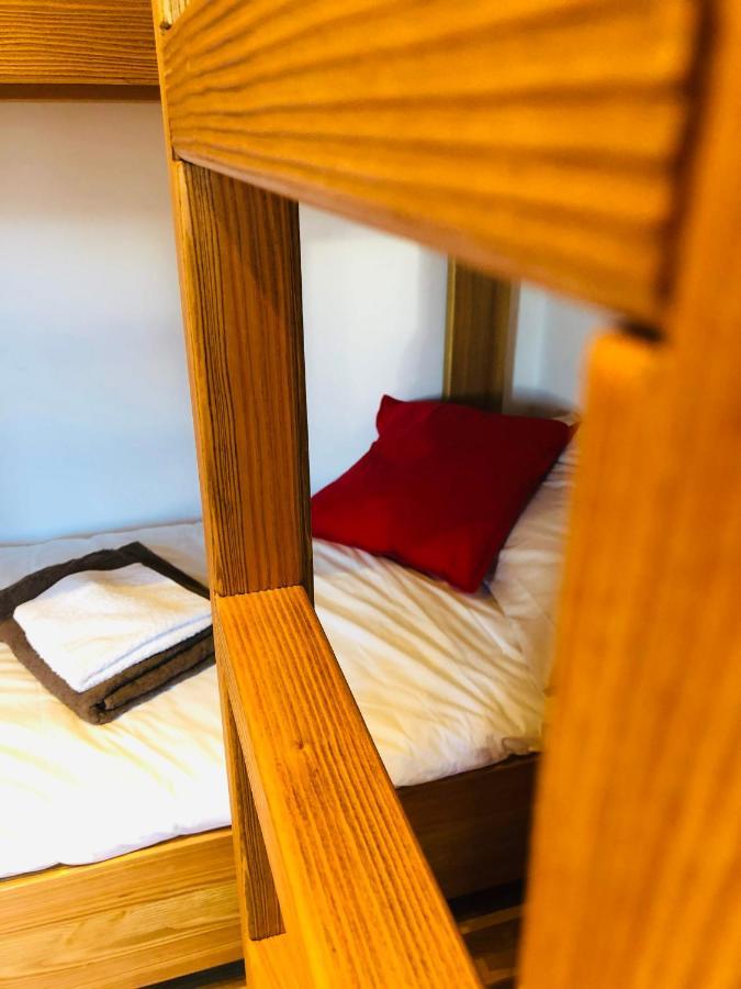 Clotes Modern Apartment, 50m From Slopes - Sleeps 6-8, 2 Bath - Sauzeholiday Sauze D'Oulx