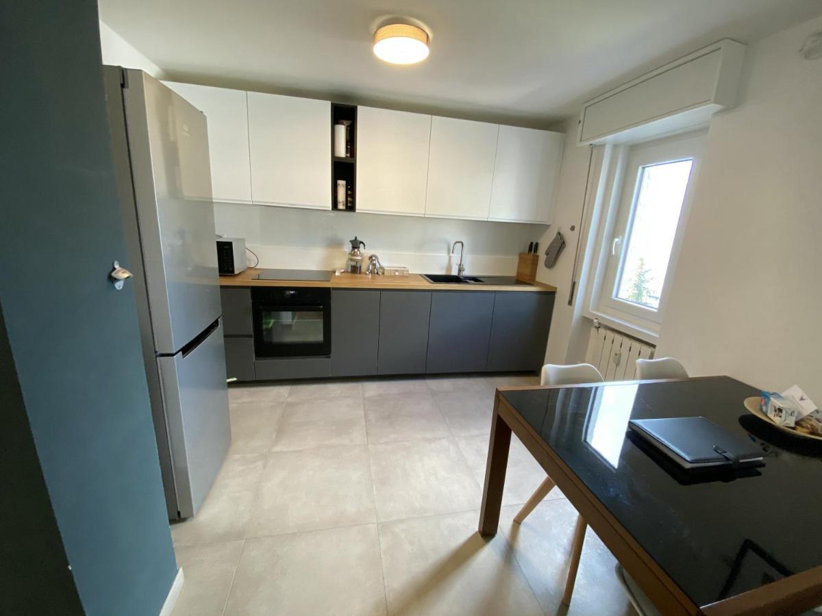 Clotes Modern Apartment, 50m From Slopes - Sleeps 6-8, 2 Bath - Sauzeholiday Oulx